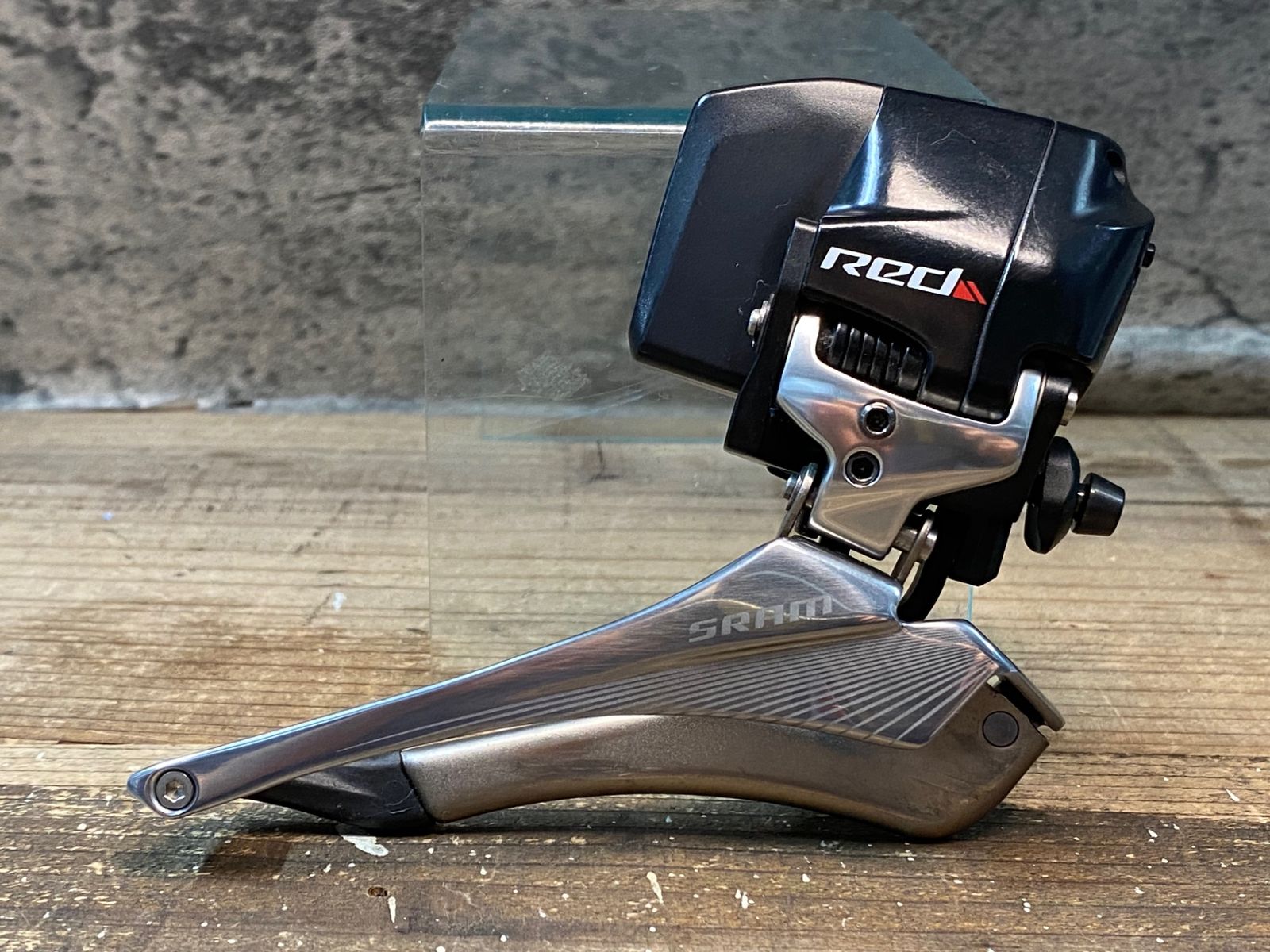 SRAM