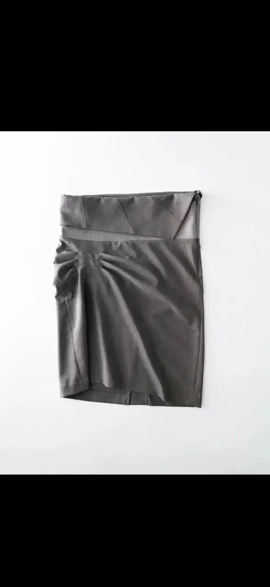 ウルリカサンサス スカート brace pintuck skirt graphite