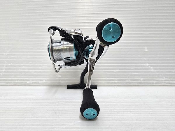 品】 ダイワ Daiwa スピニングリール エメラルダス LT2500-H-DH 〇YR