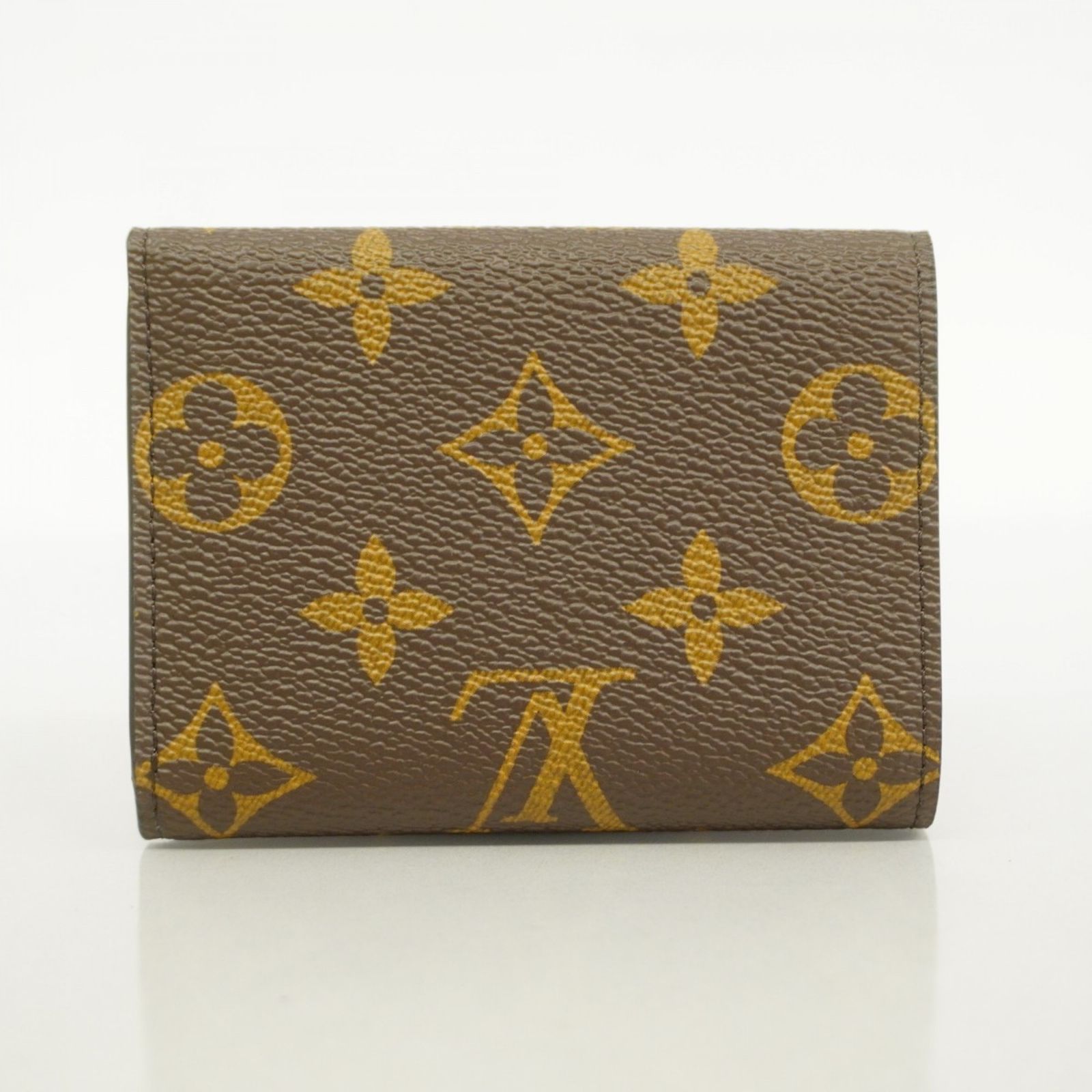 送料込み！ 極美品 FENDI 三つ折り財布 8M0011 箱付き 573