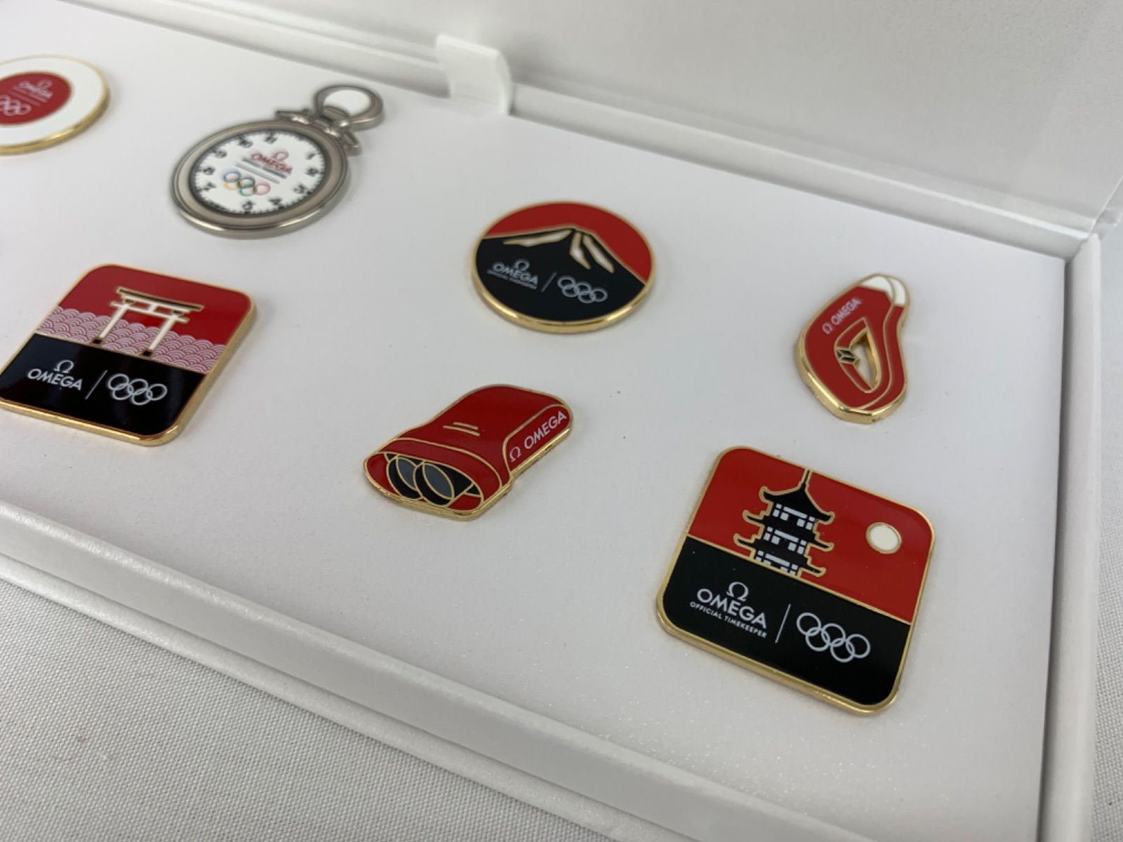 465.美品☆オメガ 2020東京オリンピック ピンバッジセット 限定