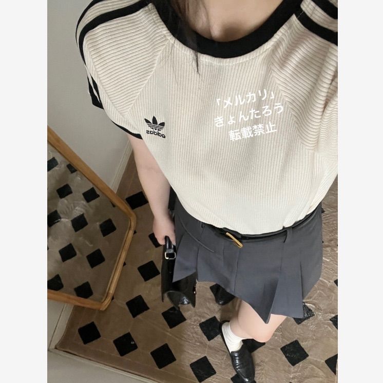 新品☆オシャレでかわいい!話題!adidas originals ワッフルTシャツ 