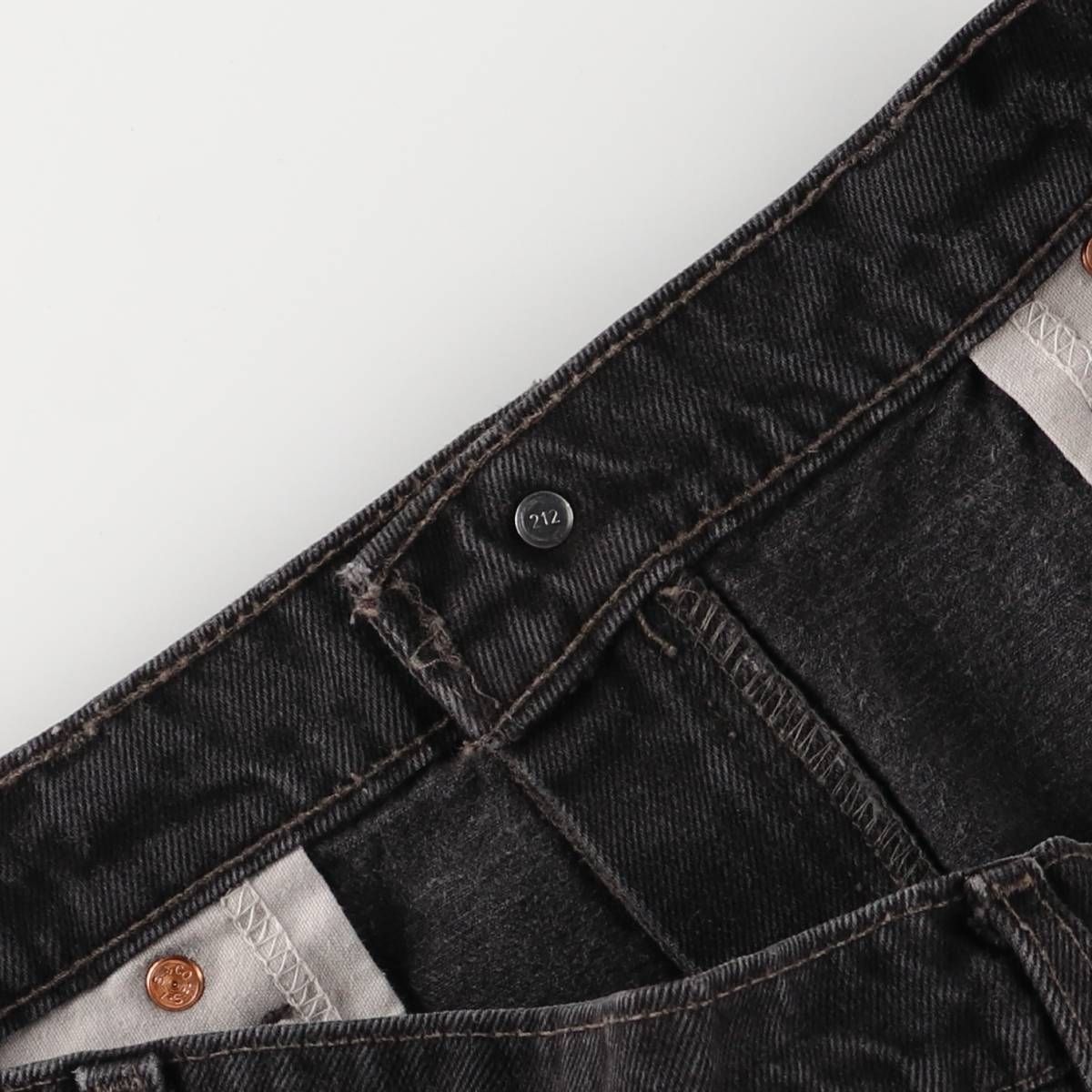 テーパードデニムパンツ カナダ製