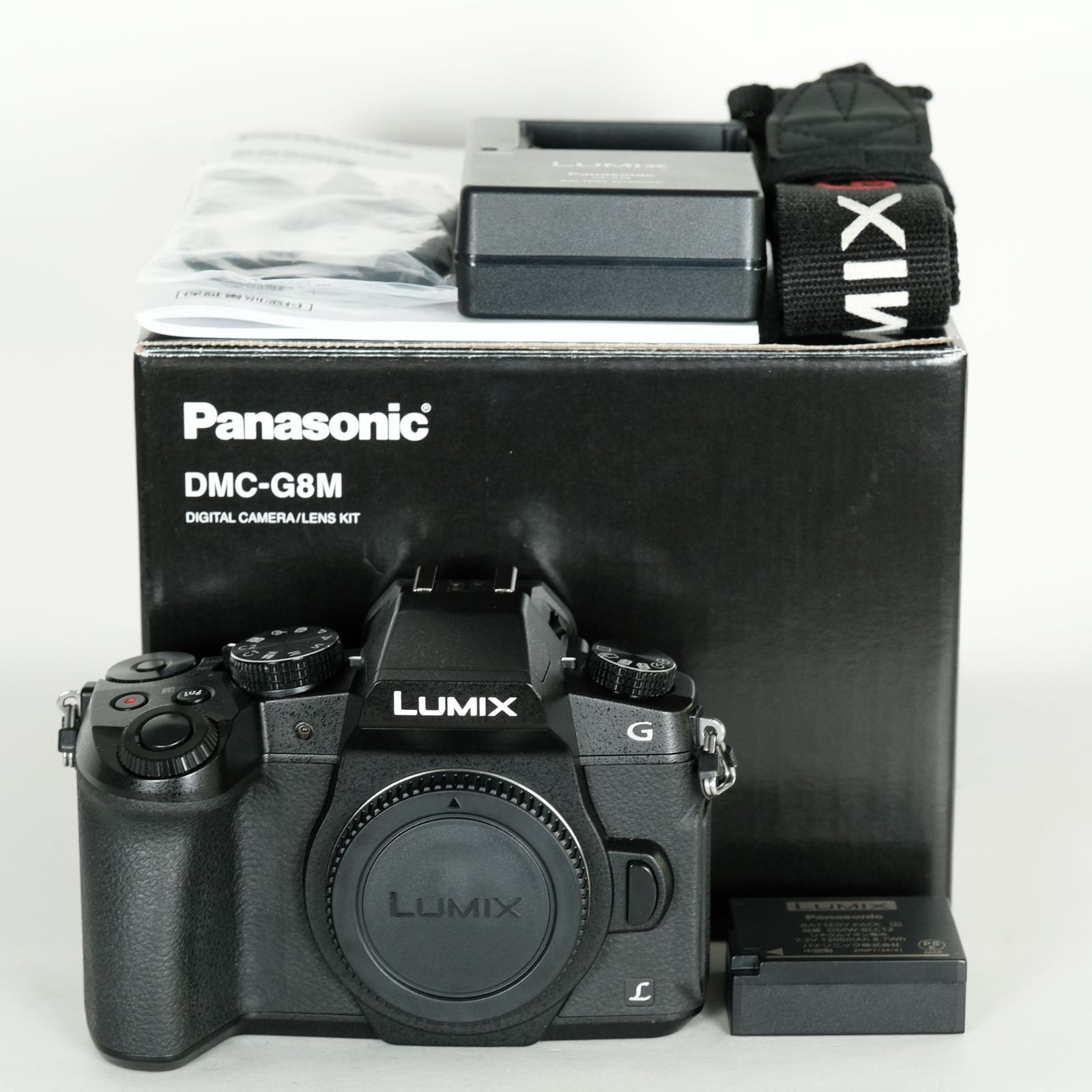 LUMIX DMC-G8M レンズキット 美品》Panasonic LUMIX DMC-G8M 標準