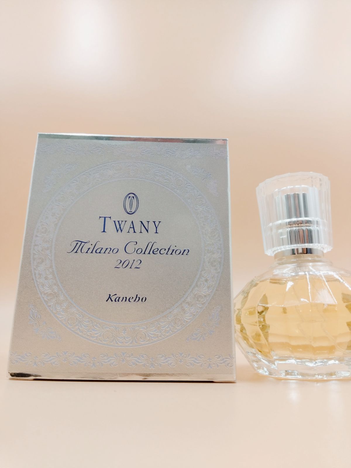 トワニー　ミラノコレクション　オードパルファム　2012　30ml　カネボウ