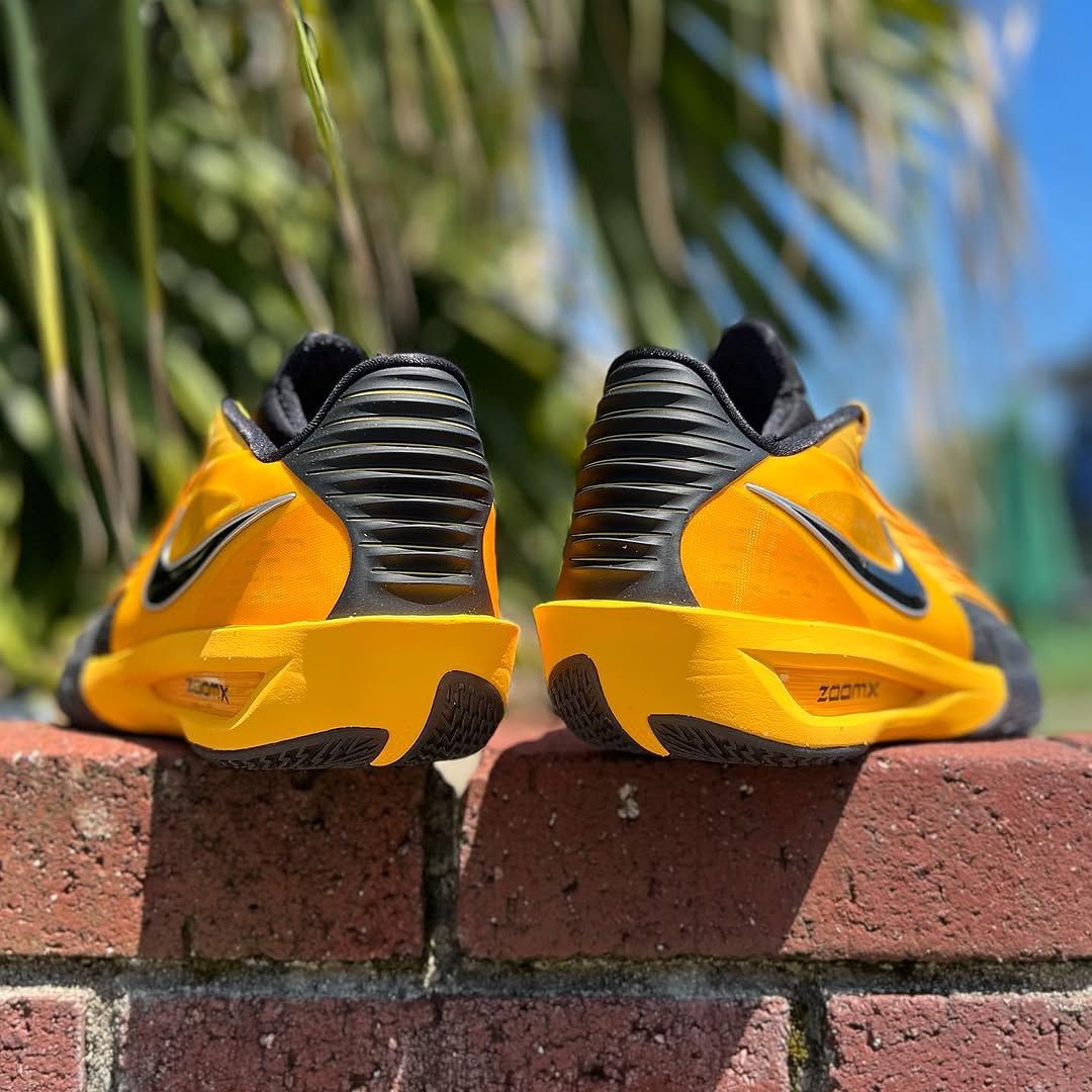 シューズ(男性用) GT Cut 3 Turbo EP Bruce Lee Nike GT Cut 3 Turbo Bruce