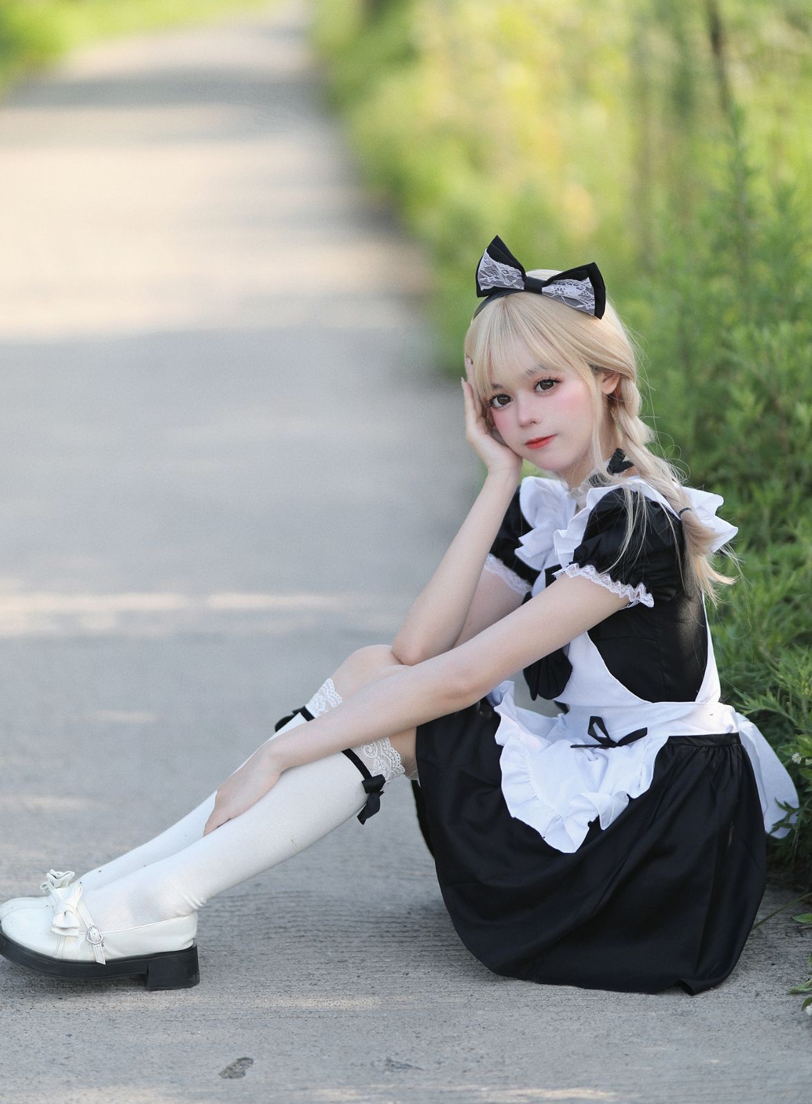 メイド風 フリルエプロン付き