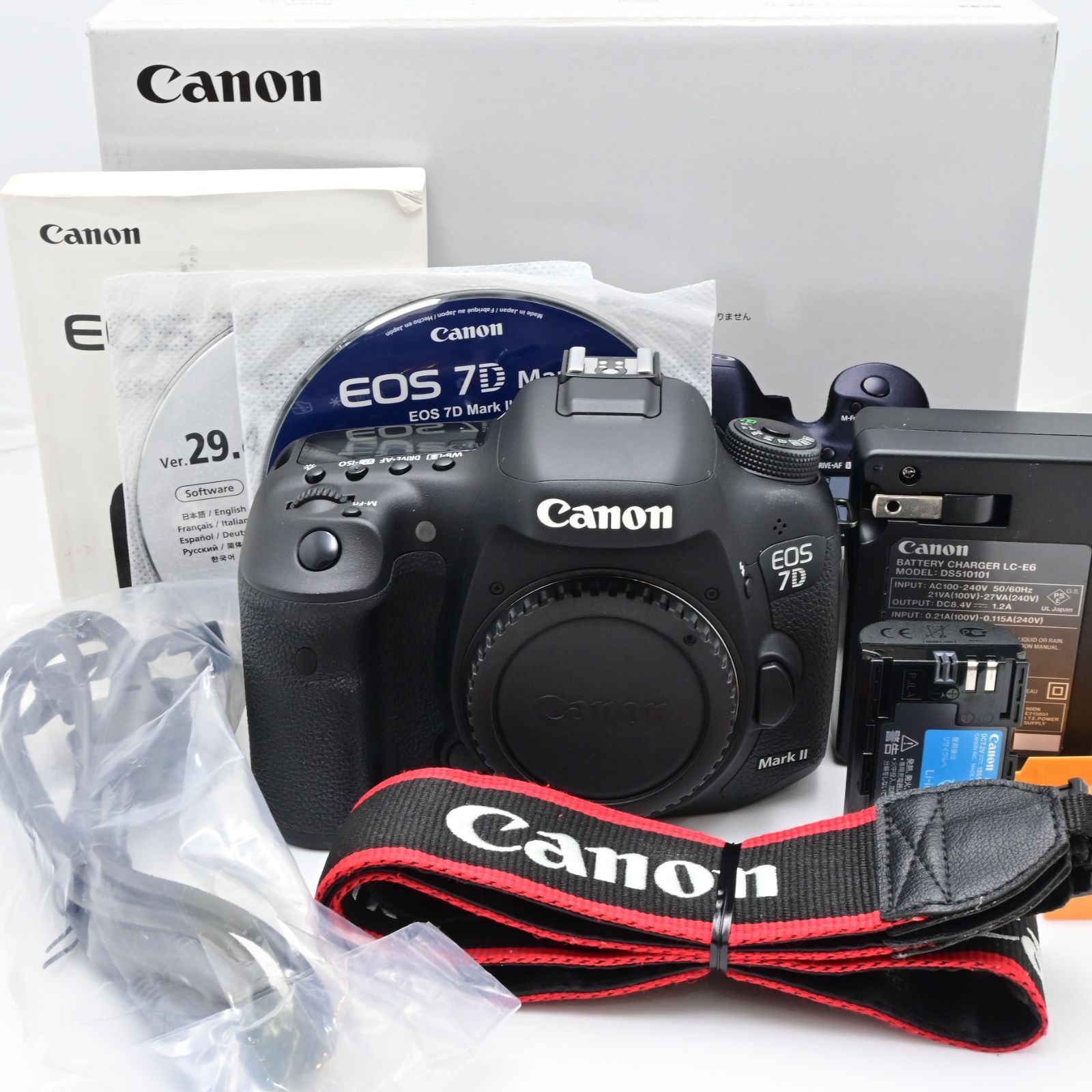 美品】デジタル一眼レフ キャノン Canon EOS 7D Mark II-