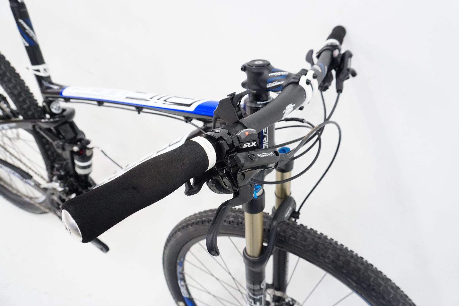 マウンテンバイク |