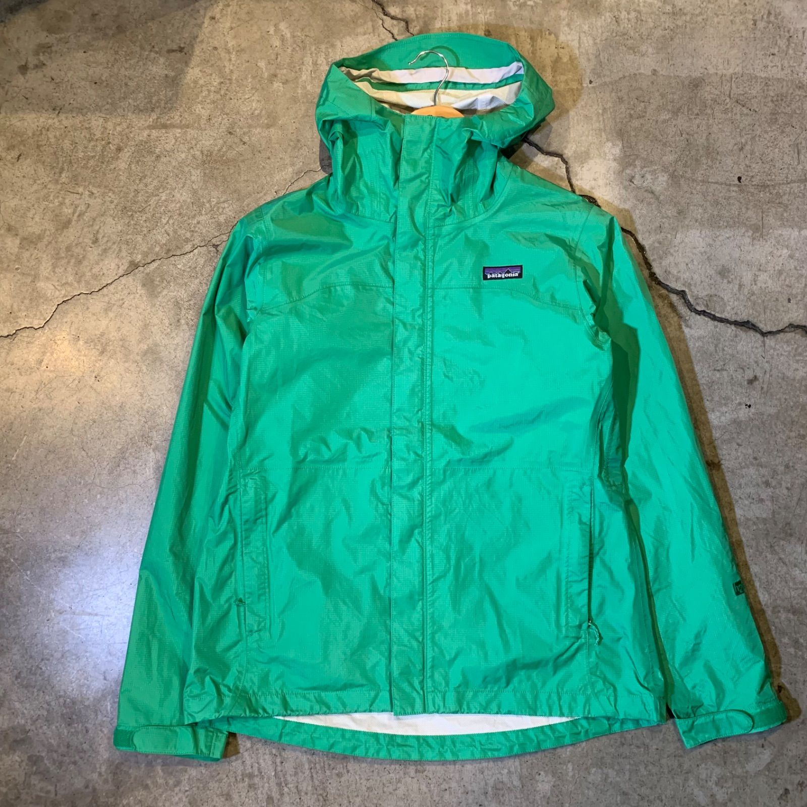 パタゴニア women's M トレントシェルジャケット 新品 【公式通販】