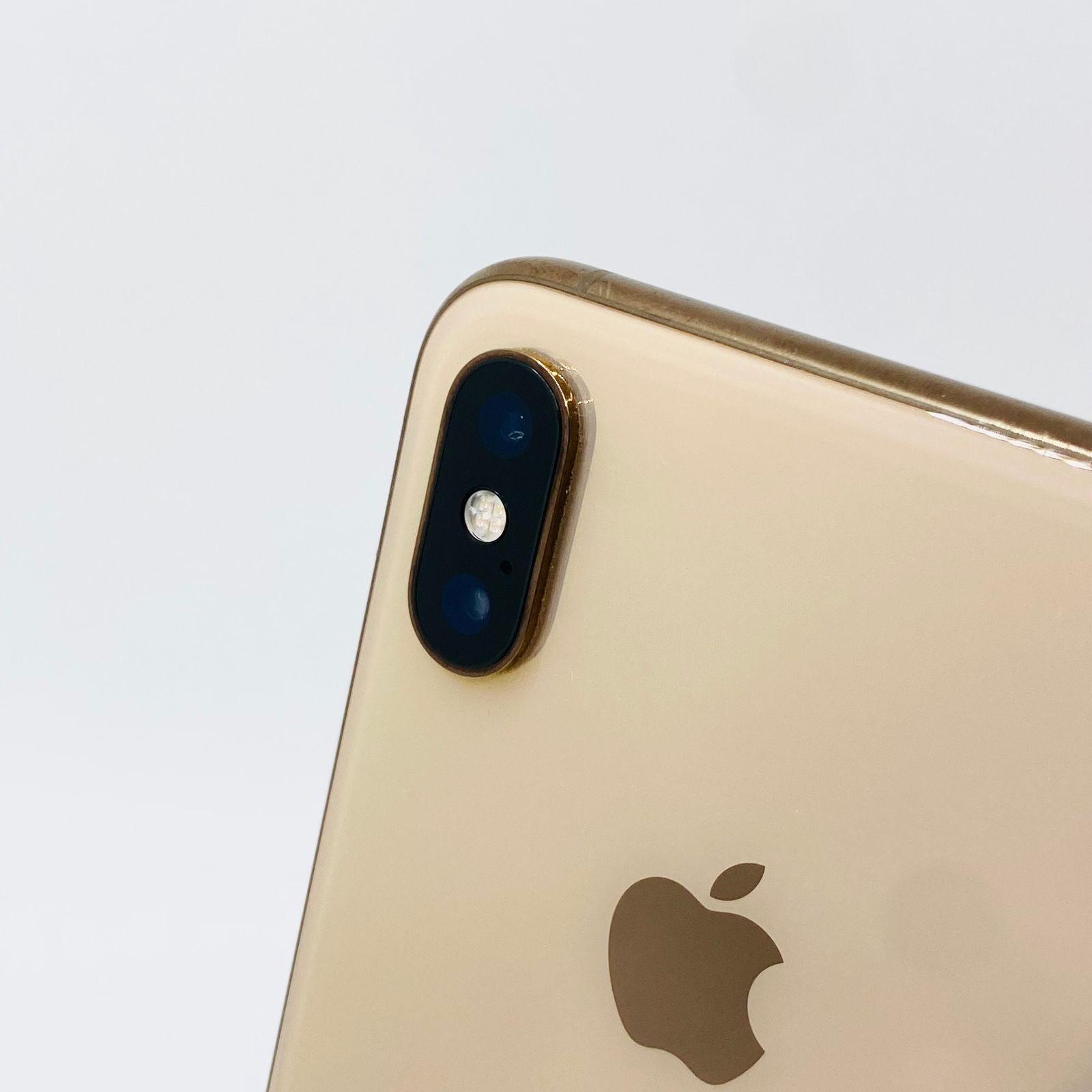 au iPhoneXS 256GB ゴールド MTE22J/A SIMロック解除済み 利用制限〇