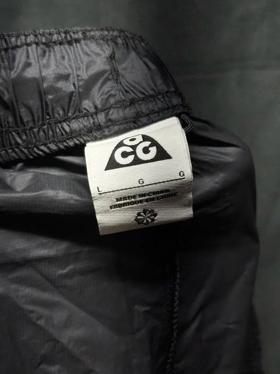 パンツ ブラック