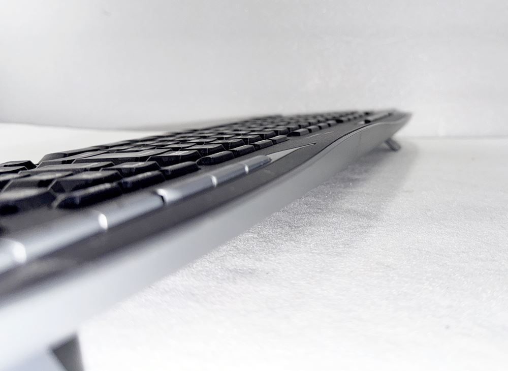 HY】O【中古】Logicool ロジクール ワイヤレスキーボード K330