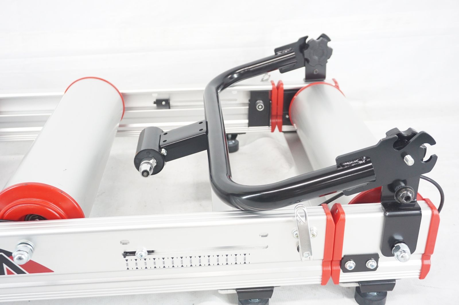 ミノウラ MINOURA Live Roll R720 3本ローラー Amazon.co.jp: MINOURA(ミノウラ) R720 LiveRoll 3本ローラー