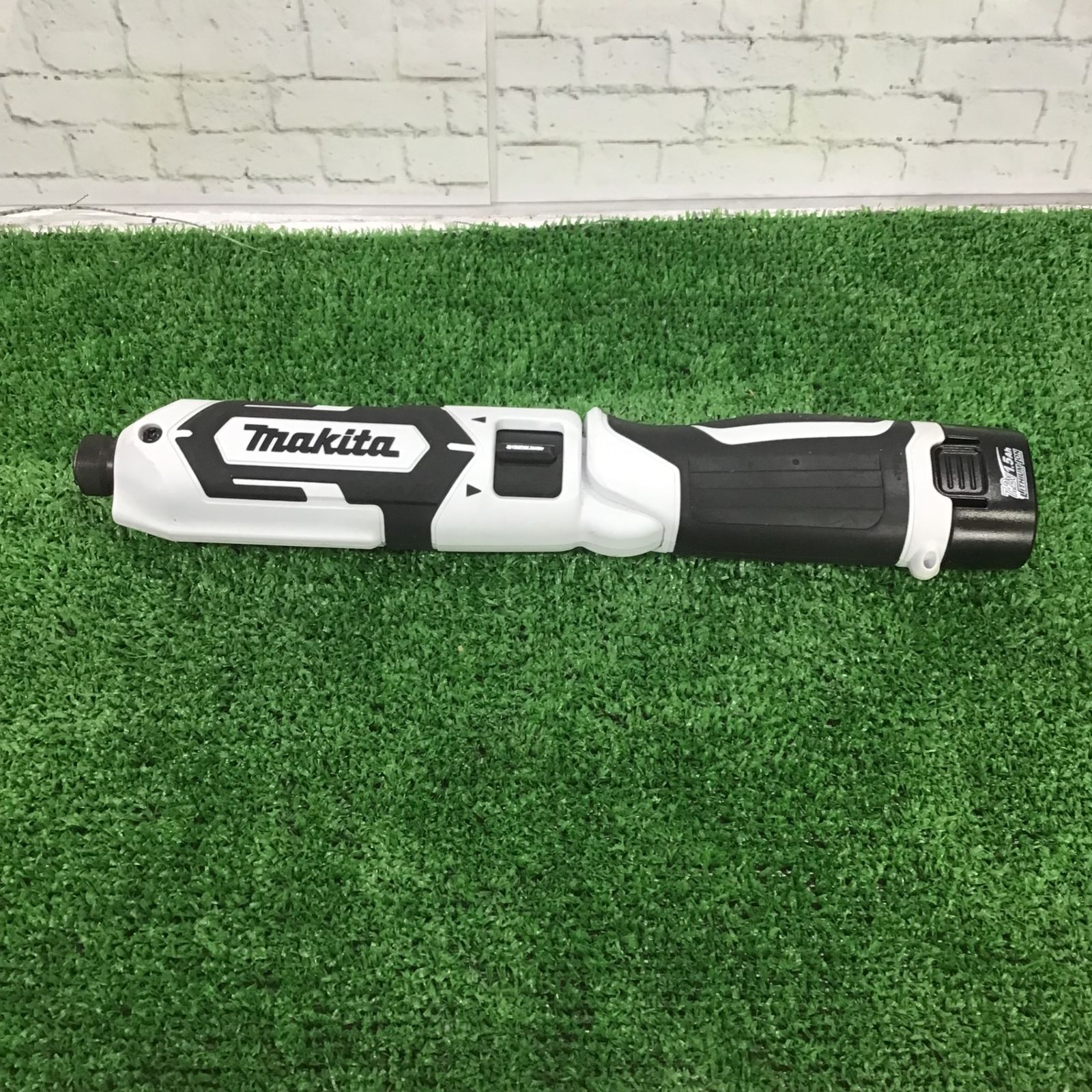 マキタ(makita) コードレスペンインパクトドライバー TD022DSHXW【町田店】