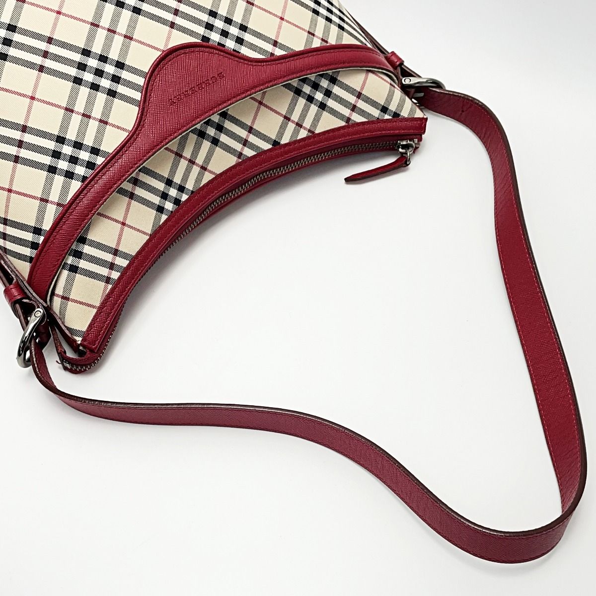 BURBERRY バーバリー ノバチェック レッド ワンショルダーバッグ