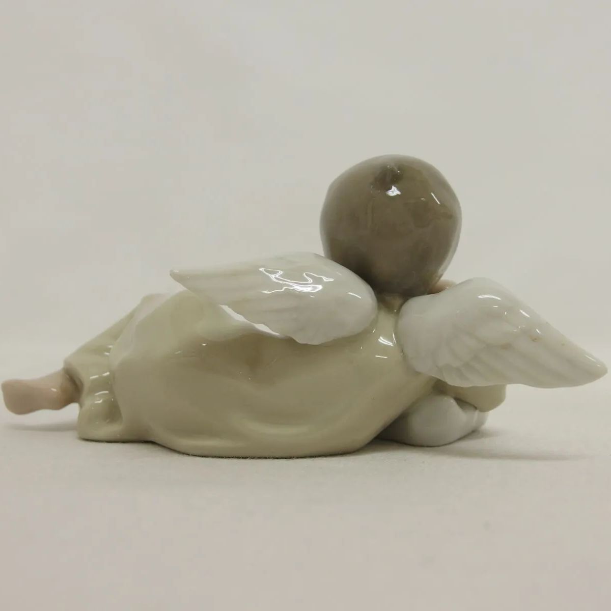 リヤドロ　LLADRO 5728 夢見る天使　絶版 LLADRO リヤドロ 《夢見る天使》5728 フィギュリン 陶器 人形 眠って