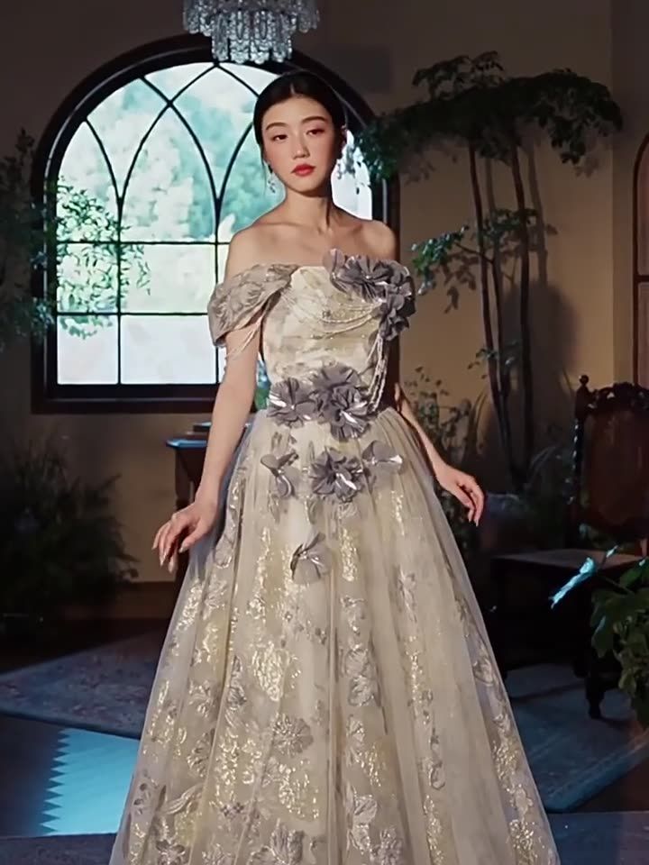 ハッピーが織り込まれたブータン山繭手紡ぎ龍の国の色彩瞑想布キラ