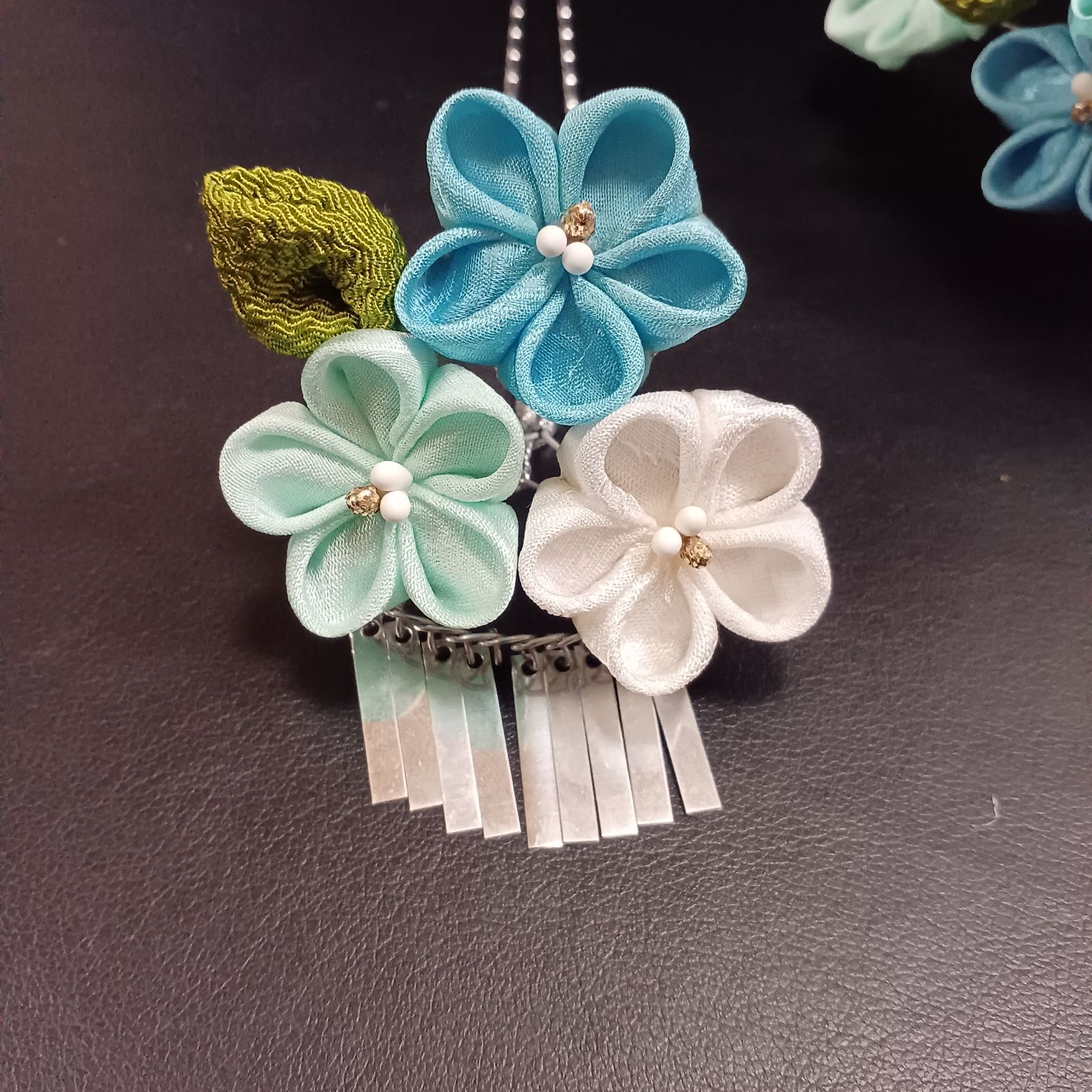 七五三 勝山かんざし 髪飾り 和装髪飾り つまみ細工 日本髪に最適 珍しい水色系