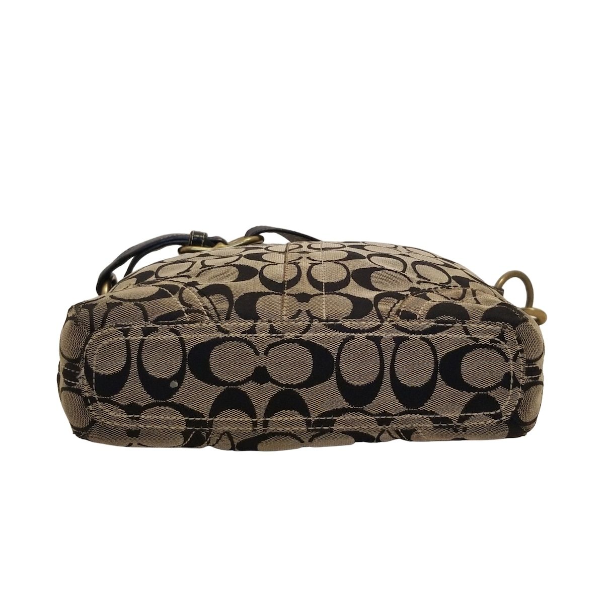 COACH ショルダーバッグ ベージュと黒 COACH(コーチ) ショルダーバッグ シグネチャーミディアム