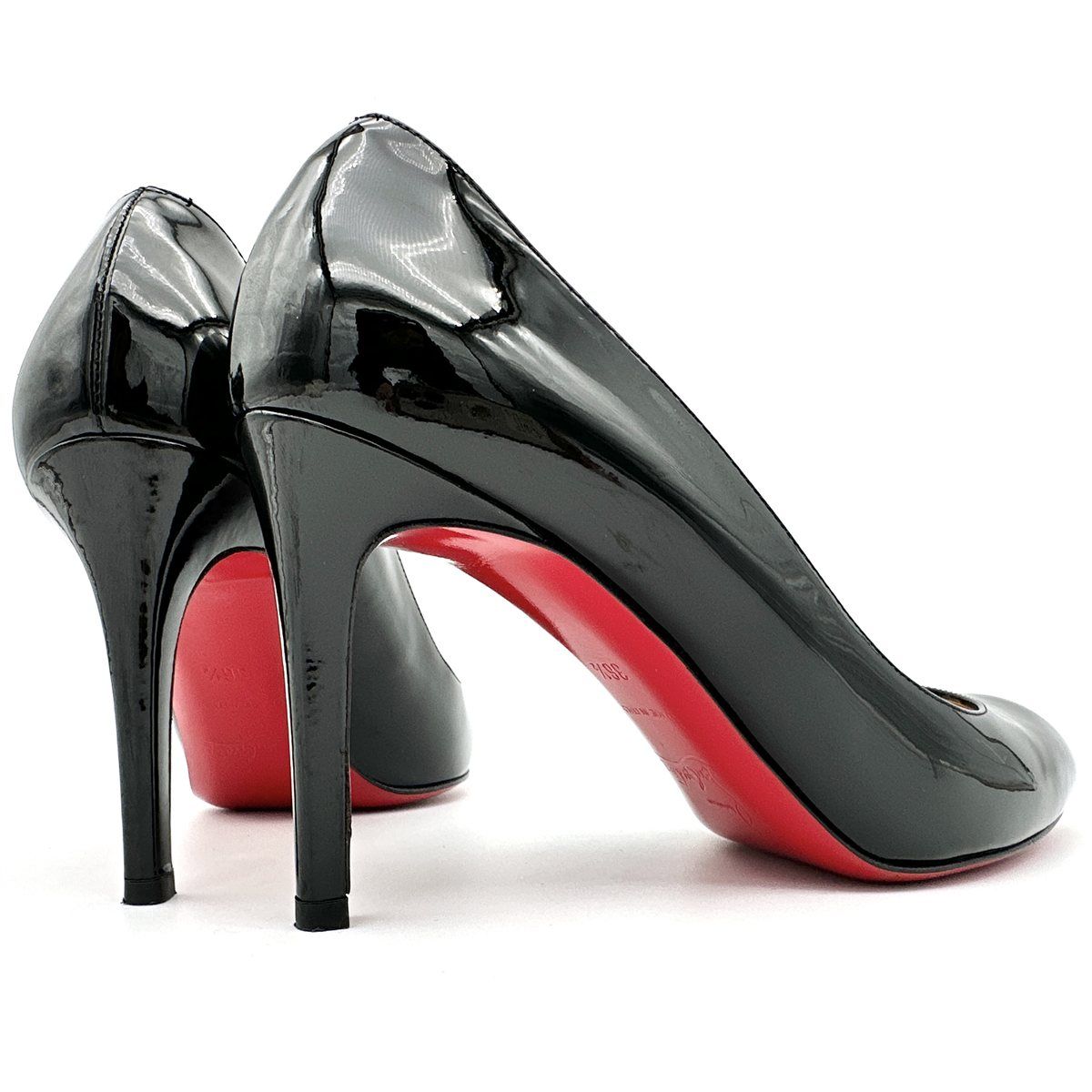 【訳あり格安！】ルブタン定番ハイヒール エナメル黒(サイズ35) 訳あり格安！】ルブタン定番ハイヒール エナメル黒(サイズ35