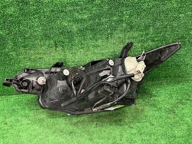 エスティマ AHR20W 右ヘッドランプ ヘッドライト G コイト 28-187 81145-28B20 9AE