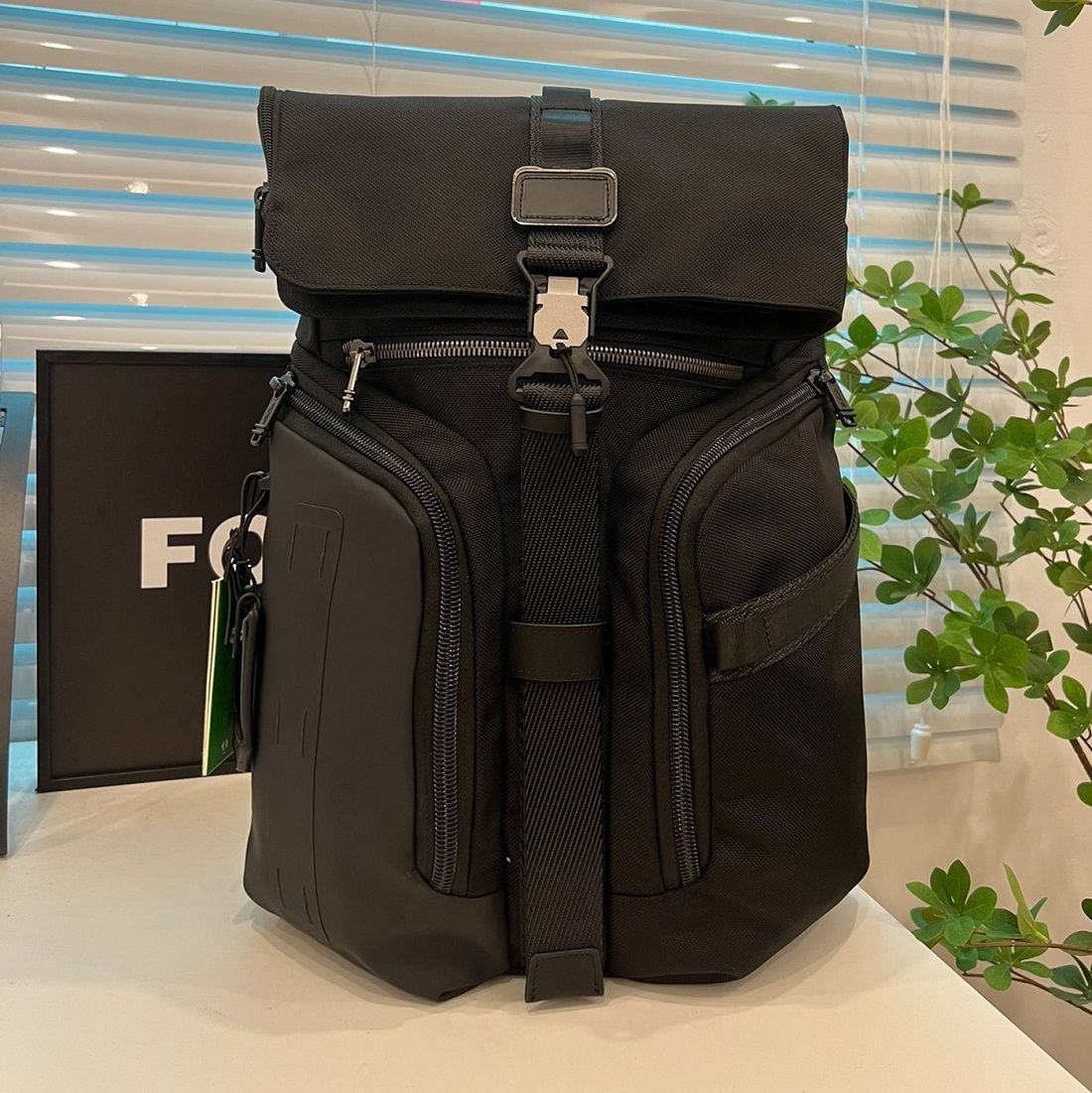 新品✨未使用 TUMI リュック バックパック メンズ ALPHA BRAVO ロジスティック 232759 リュックサック 黒 ブラック 大容量  多機能 おしゃれ 日常用 プレゼント おしゃれ ビジネスバッグ ビジネスリュック backpack - メルカリ