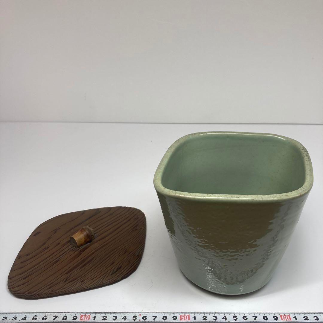 江戸初期 初期伊万里 青磁 菱形水指 木 幅19.5㎝ 東ま5-1031