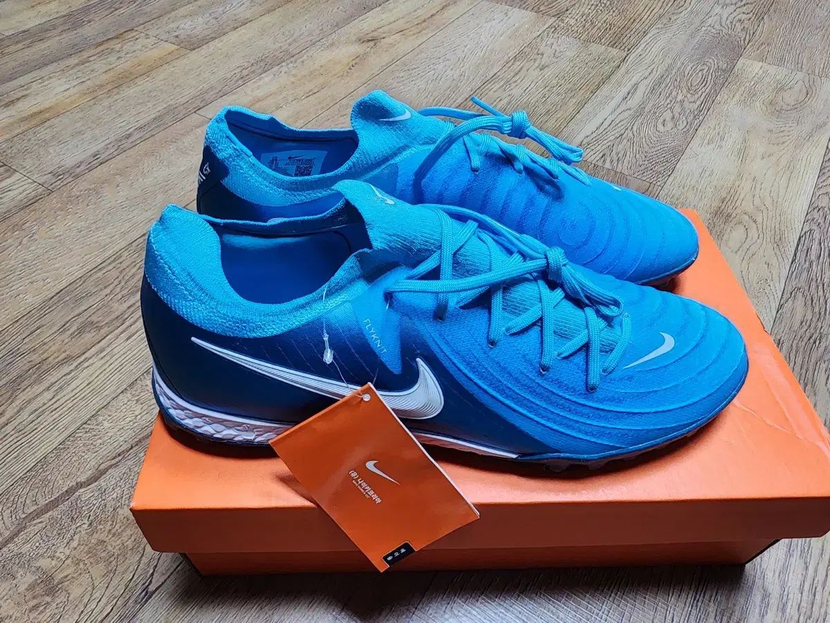 サッカーシューズ