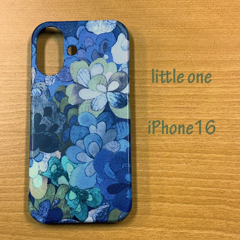 【リバティ生地】エメラルド・ベイ ブルー iPhone16