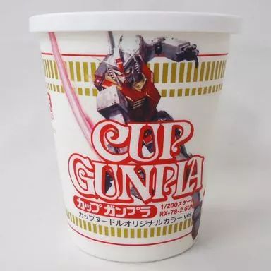 中古】プラモデル 1/200 RX-78-2 ガンダム カップヌードルオリジナル