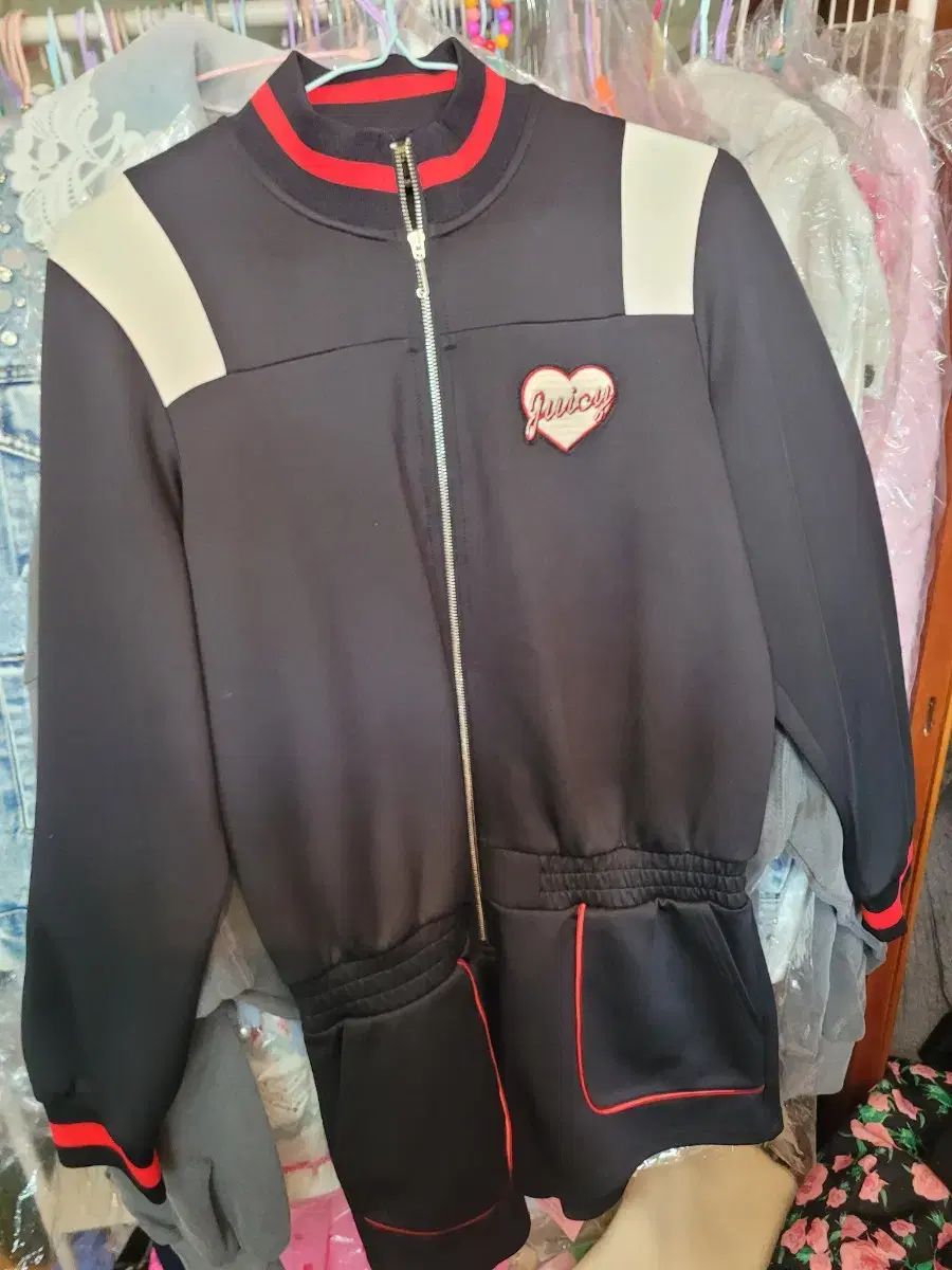 ジューシークチュールスーツ