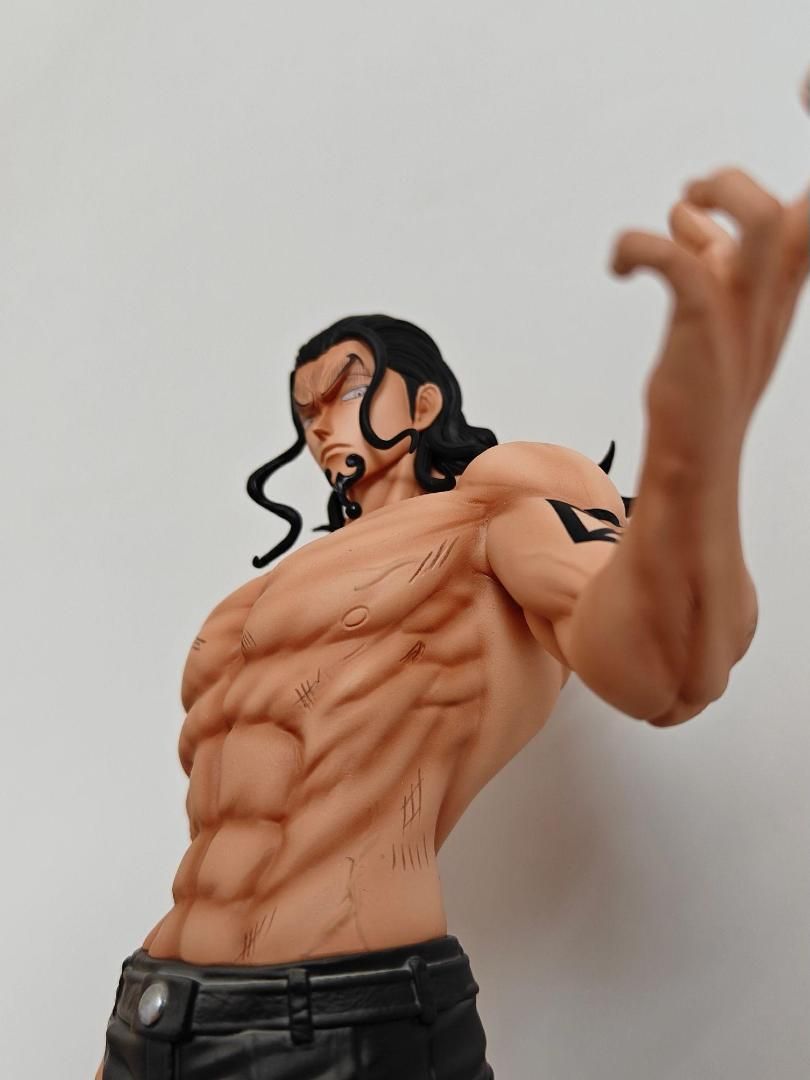 ワンピース CP9 ロブ・ルッチ フィギュア ガレージキット 塗装