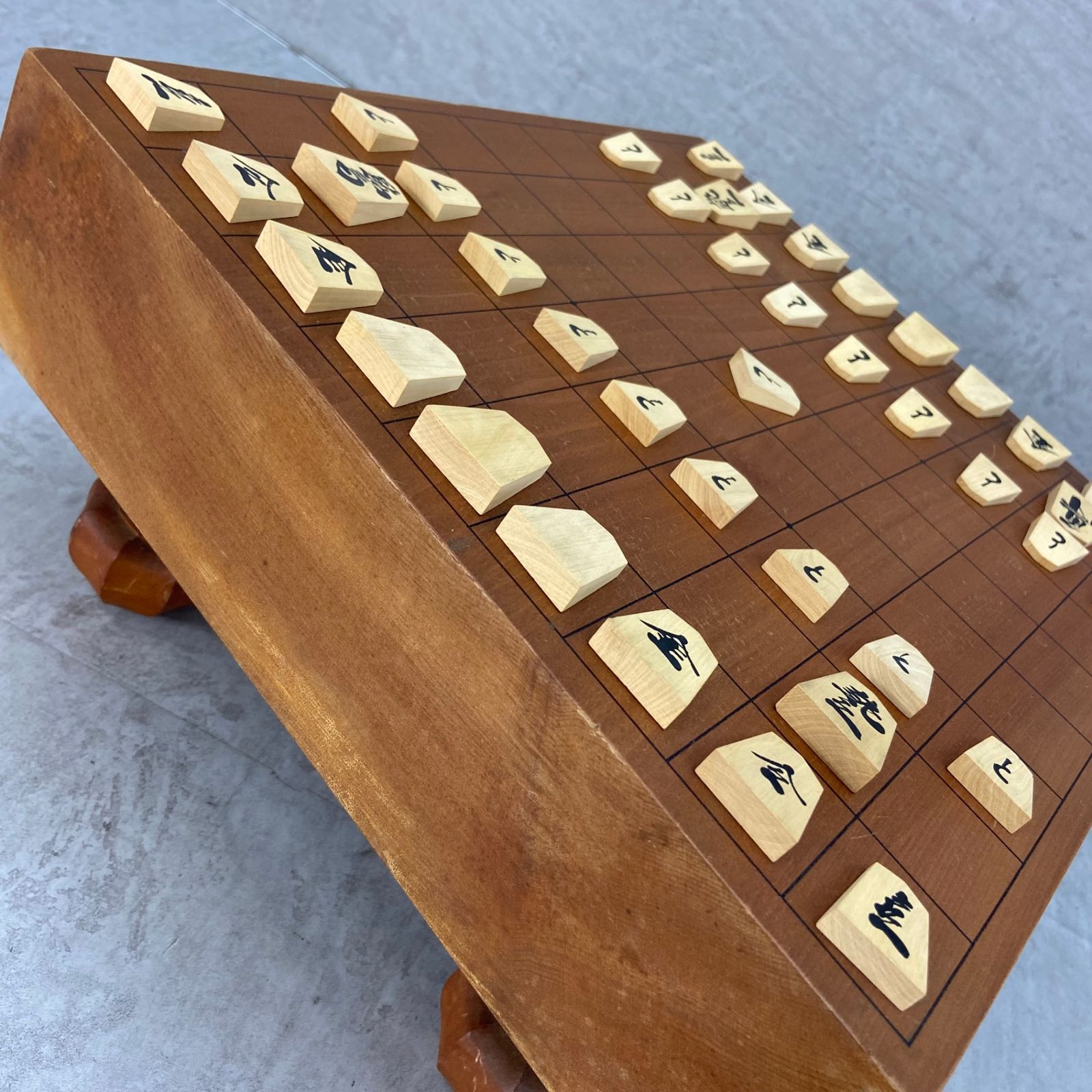 将棋盤（足付き、へそあり）駒セット（A） 将棋セット 将棋盤 将棋駒 脚付将棋盤 へそあり 将棋駒 書き駒