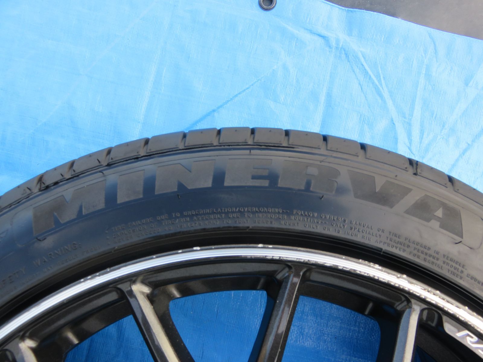 SFC2810|RAYS HOMURA 18インチ 18×8J 43 5穴 PCD114.3 ホイールタイヤ 225|45ZR18 2025年製 ４本セット|クラウン マークX レヴォーグ エスティマ