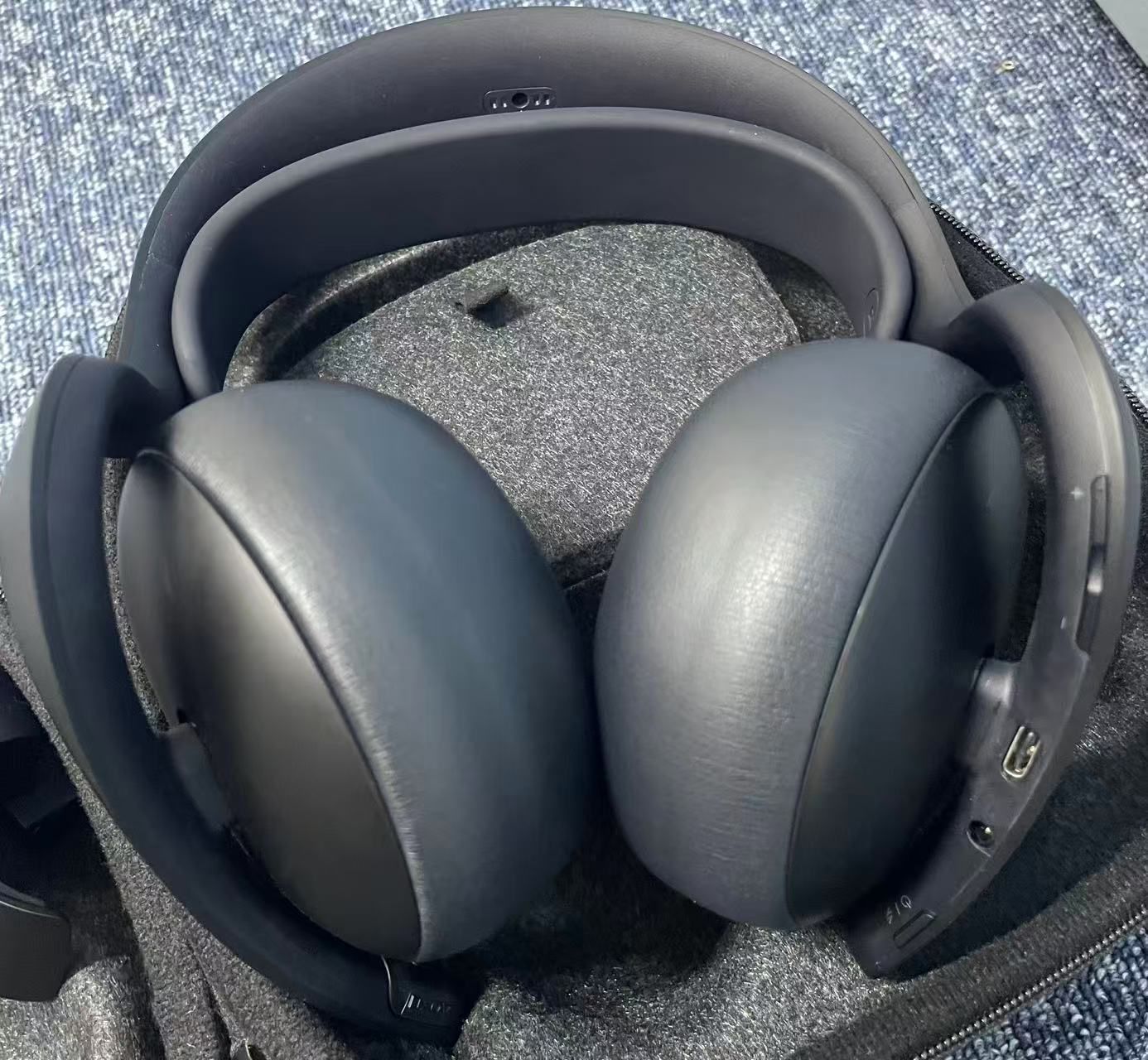 PlayStation PULSE Elite ワイヤレスヘッドセット ブラック CFI-ZWH2J01 UP786_INFO