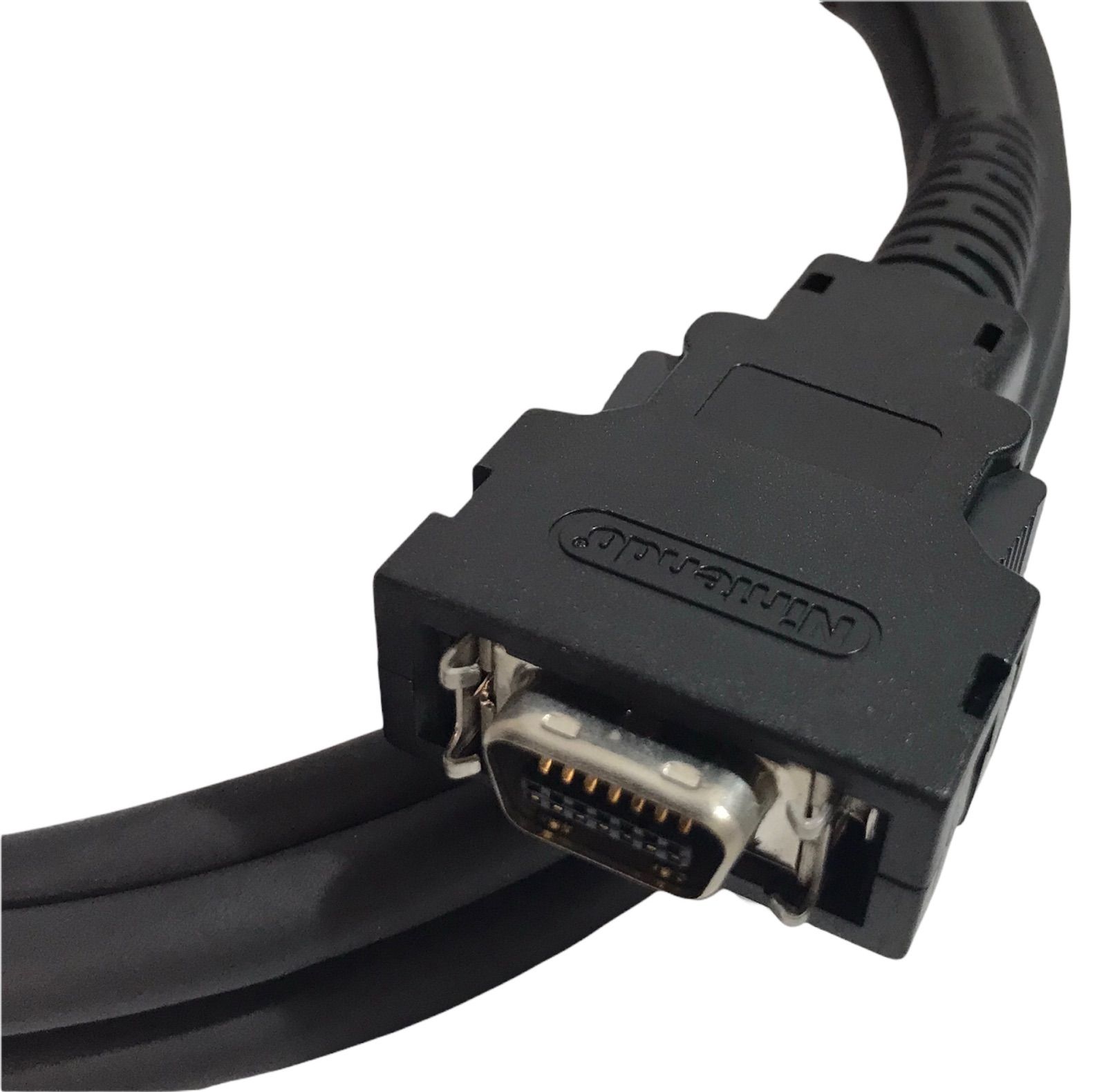 ビデオケーブル