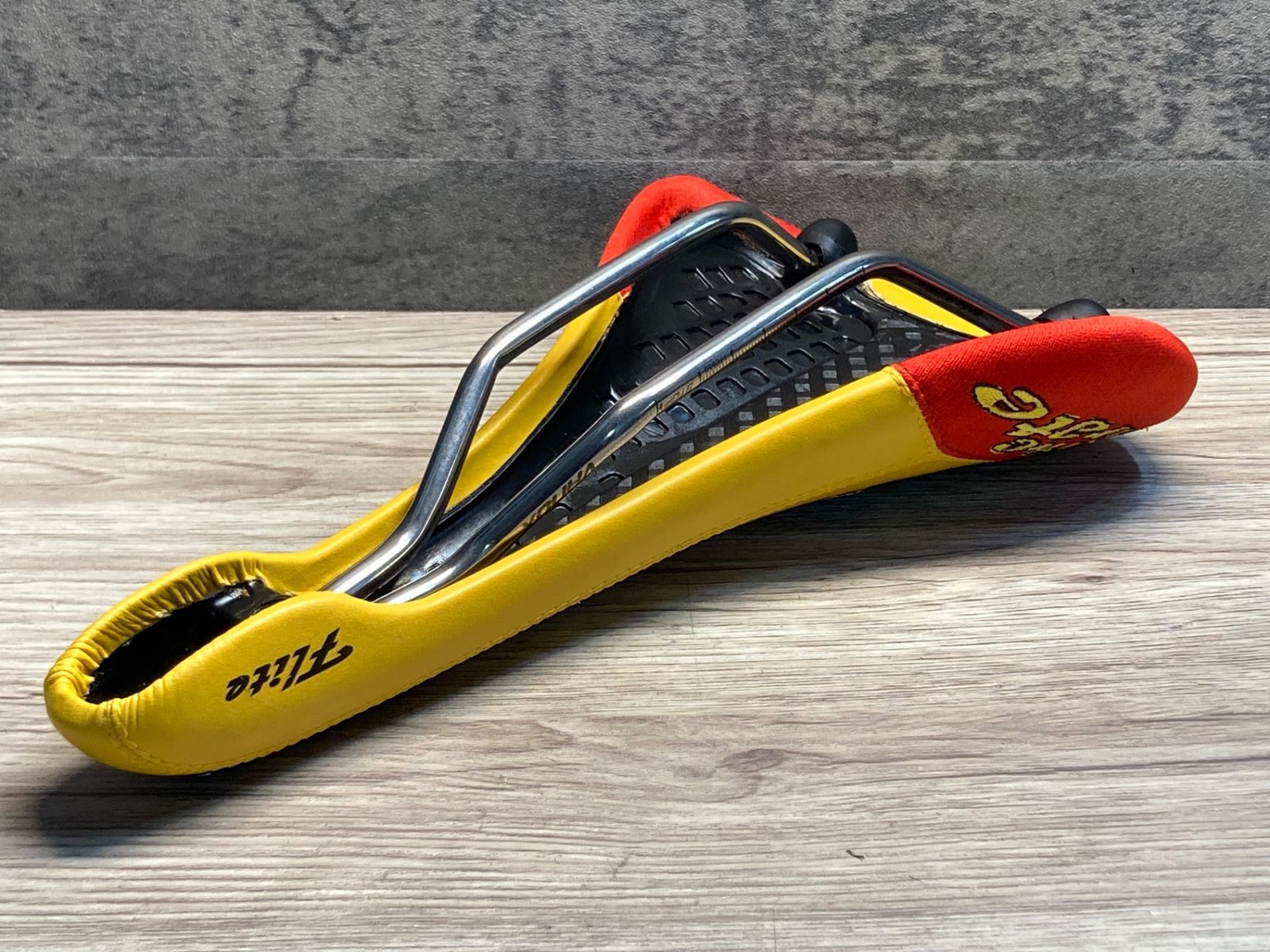 JB599 セライタリア selle ITALIA フライト Flite サドル VANOX