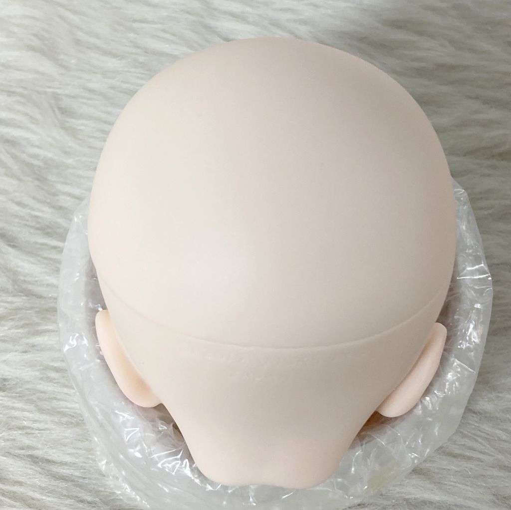 セミホワイト肌