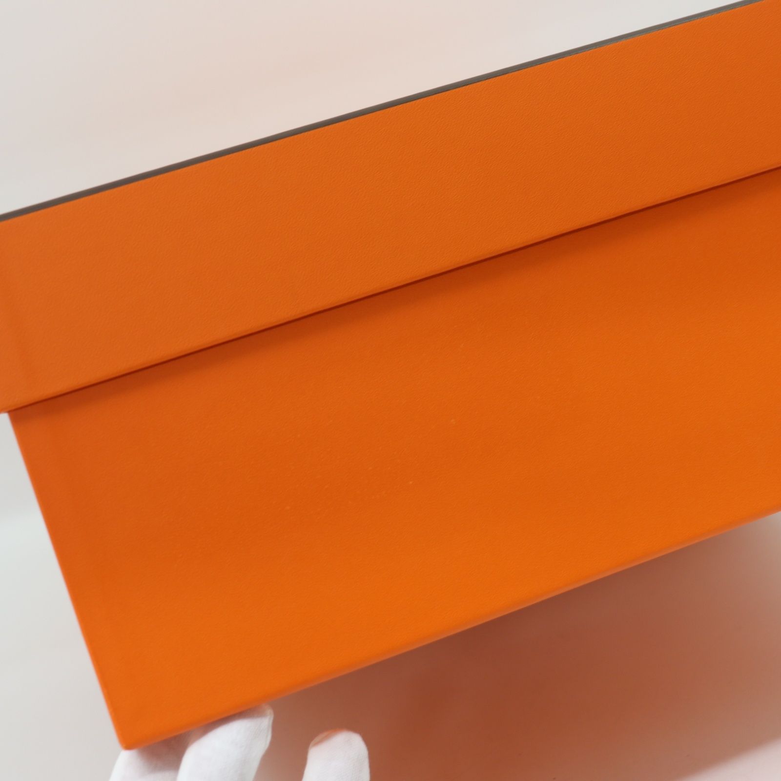 エルメス　空箱　ケリー28 ギフトボックス　オレンジボックス　付属品付き　美品￼ ITAOTQ98A844 HERMES エルメス 空き箱 ケリー28用 1496 オレンジ