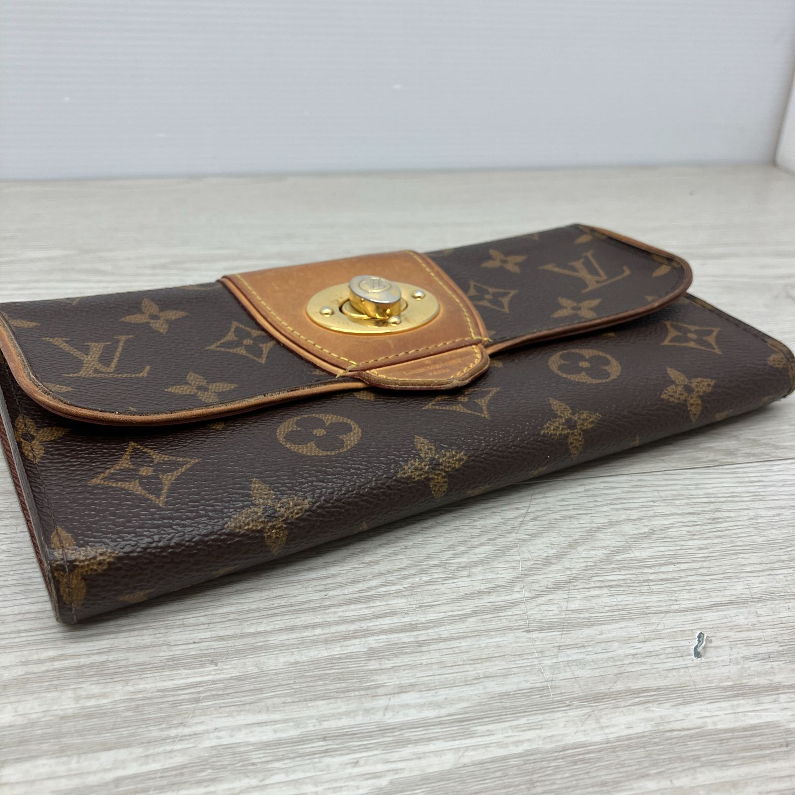 日　54 LOUIS VUITTON ルイヴィトン　長財布　二つ折り財布 日 54 LOUIS VUITTON ルイヴィトン 長財布 二つ折り財布