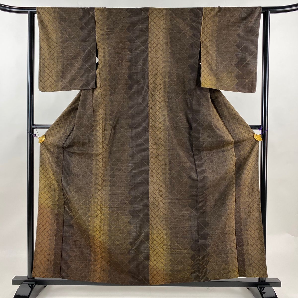 紬 身丈159.5cm 裄丈62cm S 単衣 斜め格子 縞 焦茶色 正絹 秀品