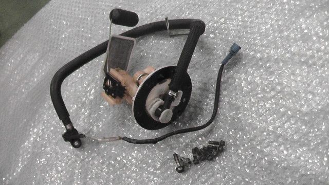ギア4スト UA06J-371xxx の 燃料ポンプ 1746771048