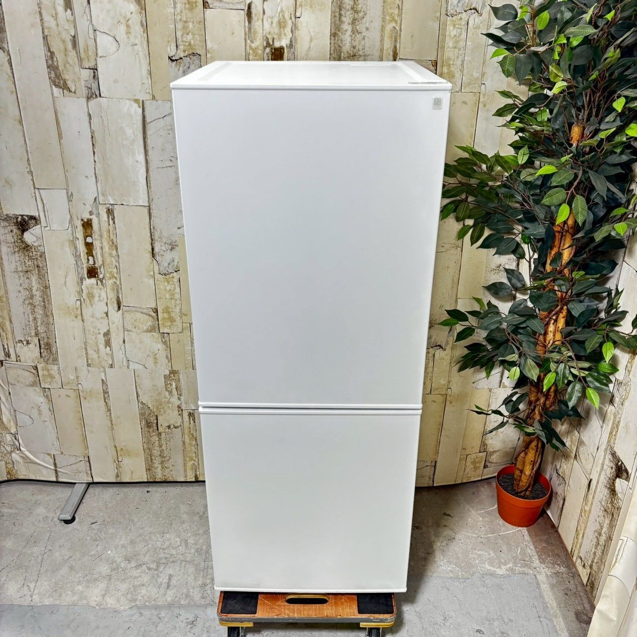 NITORI ニトリ ２ドア冷凍冷蔵庫 140L NTR-140WH 2024年製 G-2772 140L 霜取り不要 2ドア冷蔵庫 WH(NTR-140)リサイクル回収あり | ニトリ