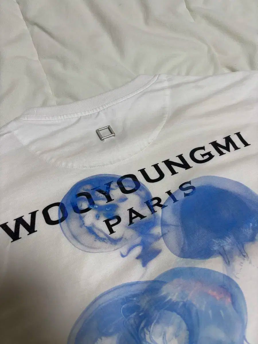☆韓国人気☆シャンデリア グラフィック Tシャツ/WOOYOUNGMI☆ 正規品 24ss WOOYOUNGMI(ウーヨンミ) クラゲ 半袖Tシャツ 50