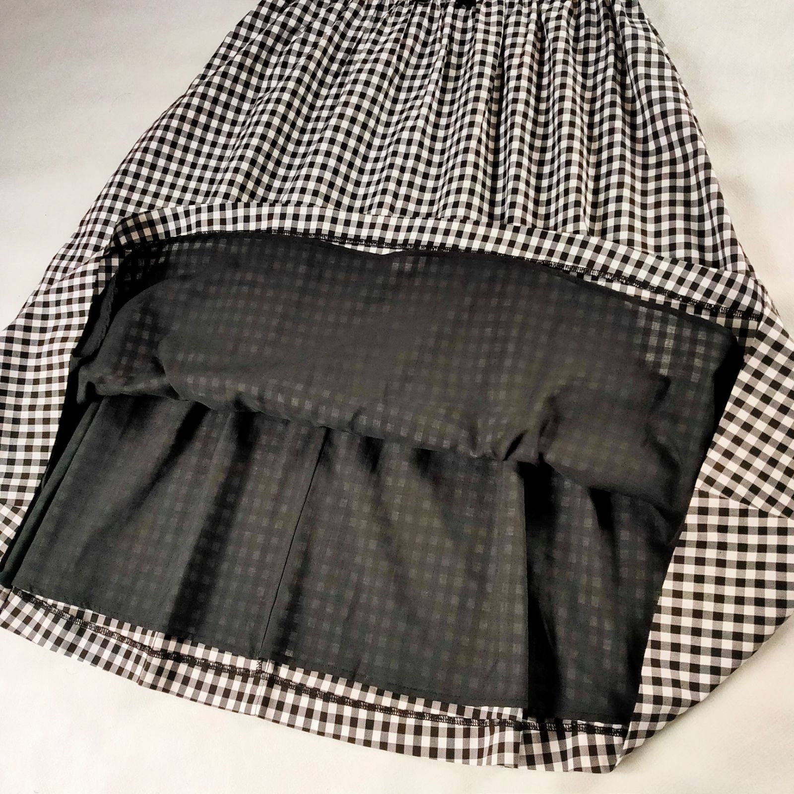 strawberry fielsストロベリーフィールズ ブラックギンガムチェック 美品】STRAWBERRY-FIELDS ストロベリーフィールズ ワンピース