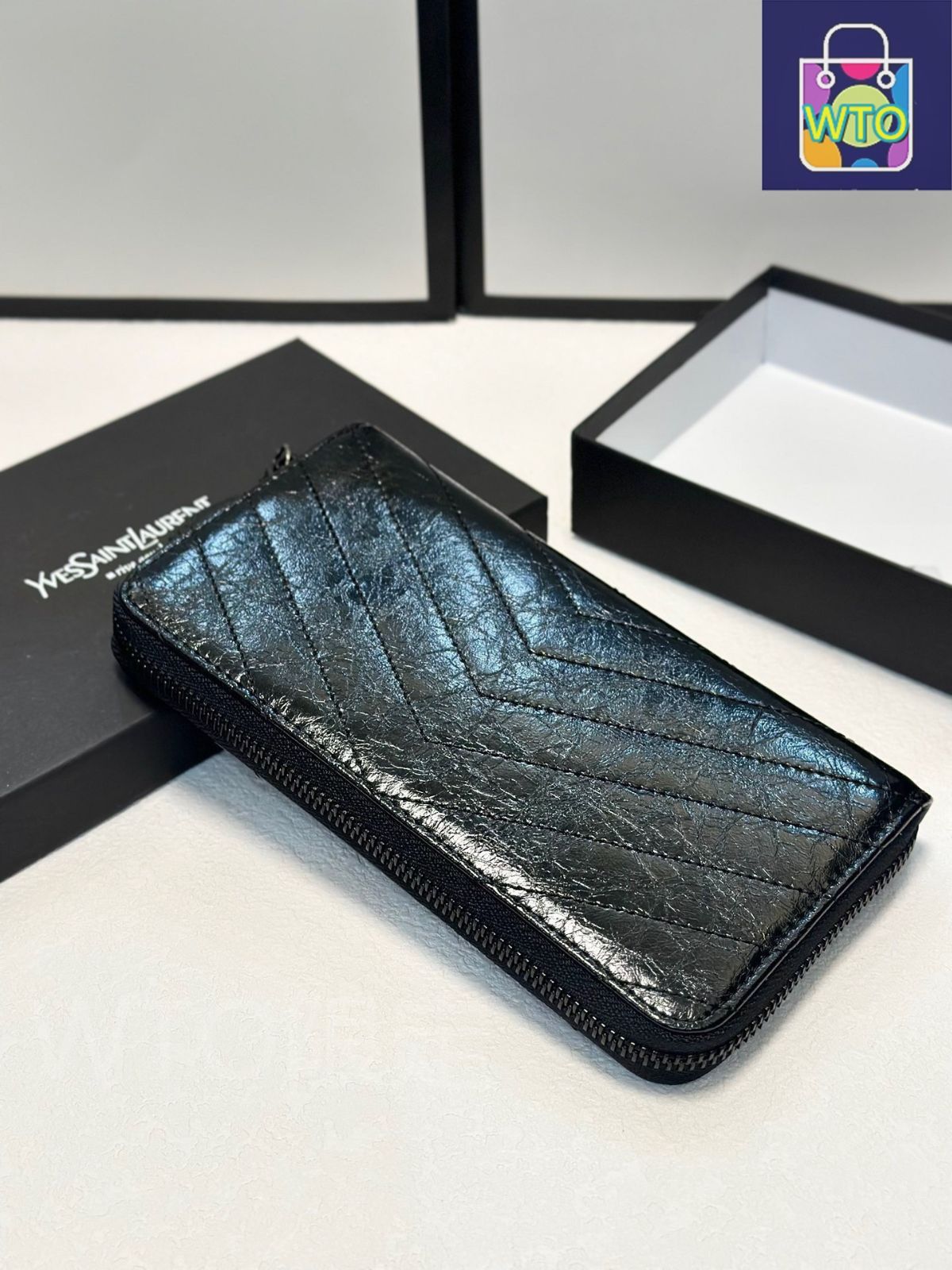 正規品【新品電池】YvessaintLaurent ローマン/動作品 フランス製 正規品【新品電池】YvessaintLaurent ローマン/動作品 フランス