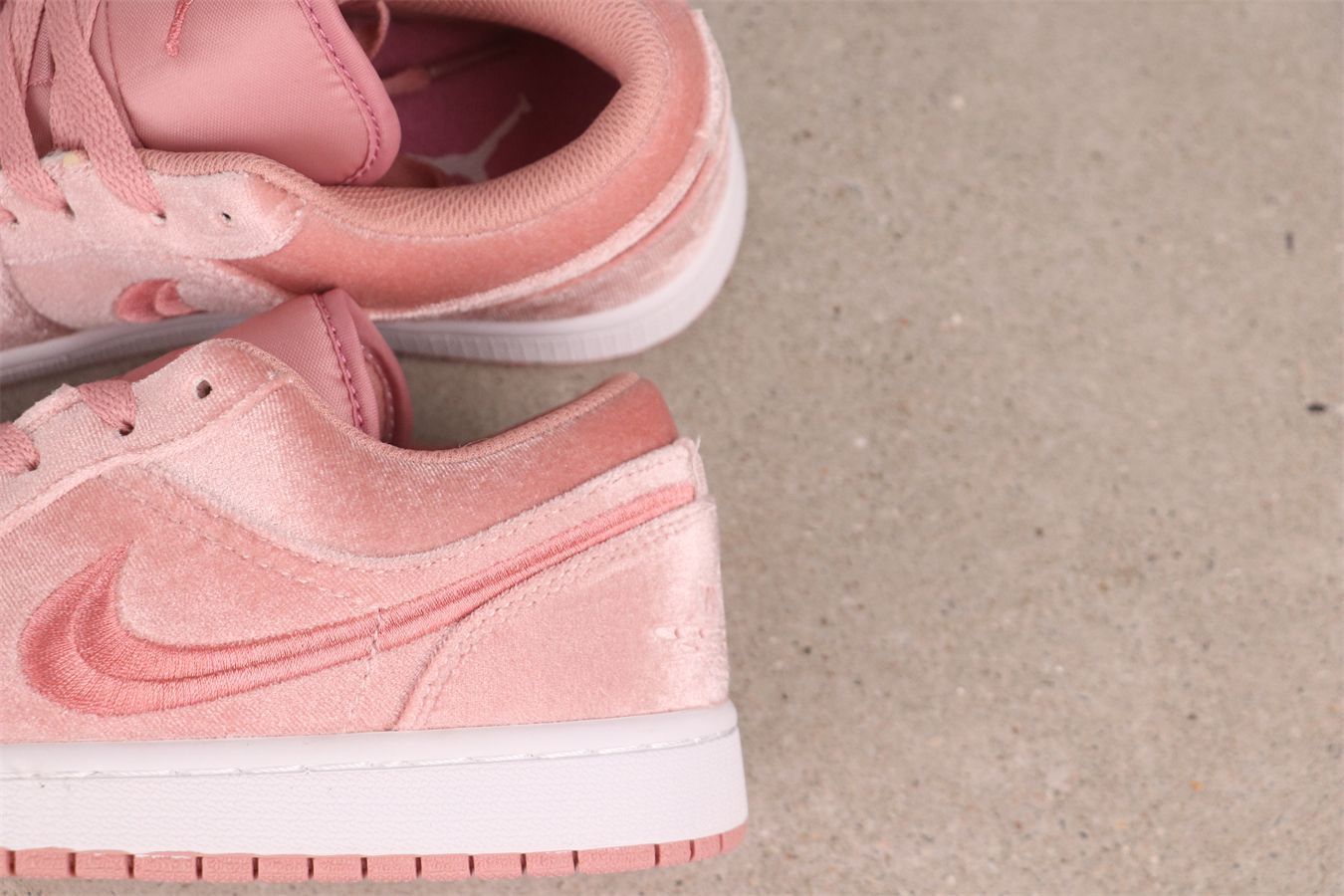 ピンク Jordan - Air Jordan 1 Low - VegNonVeg