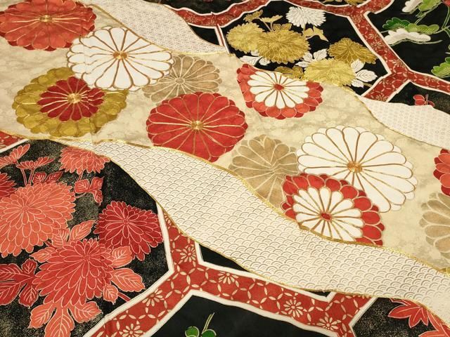 平和屋着物□豪華振袖 駒刺繍 亀甲草花文 金彩 正絹 逸品