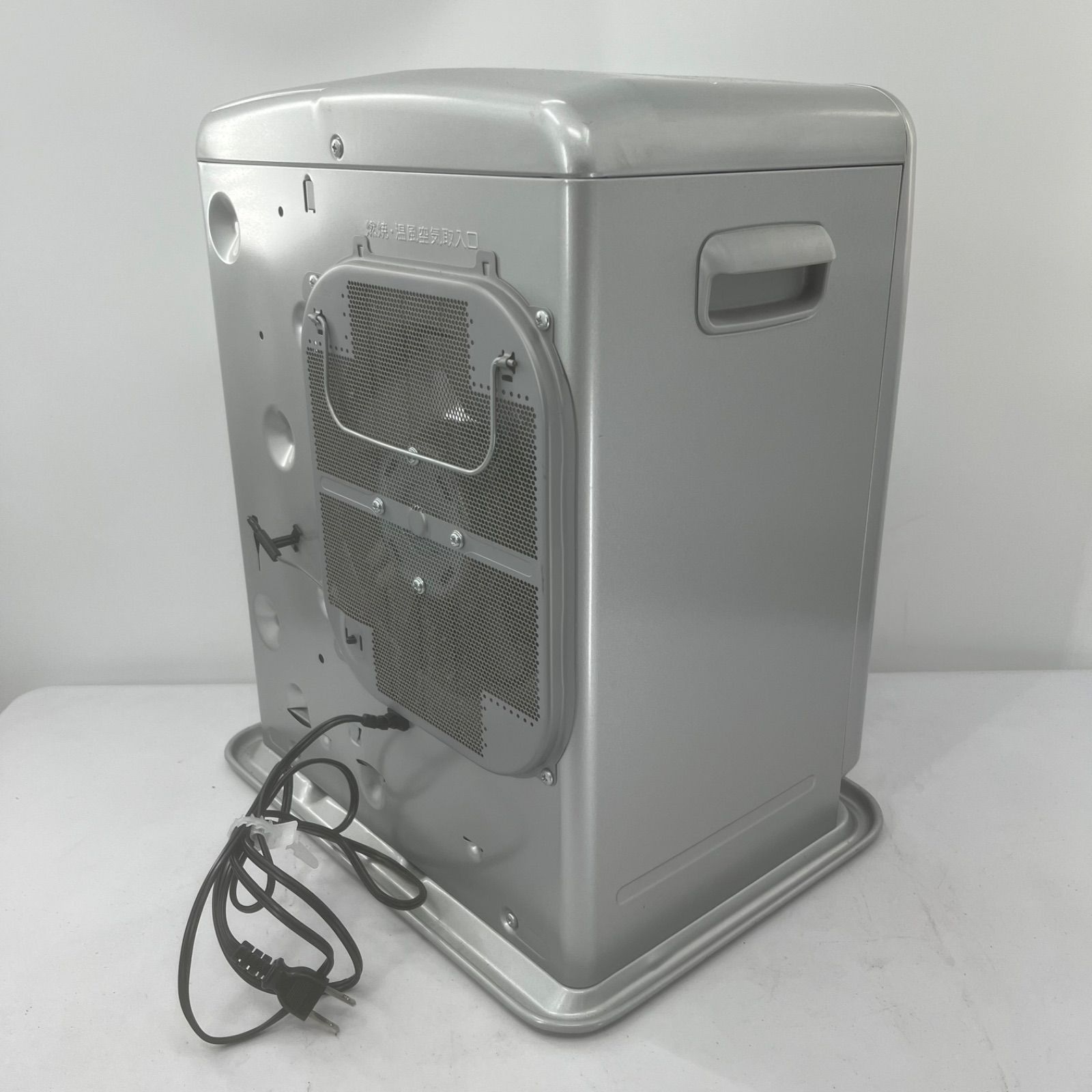 ライトシルバー 木造9畳